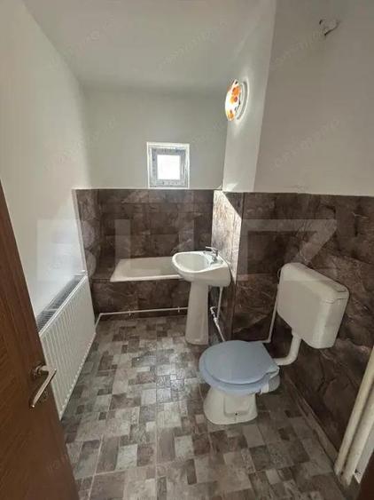 Apartament cu 2 camere semidecomandat în Micro 11