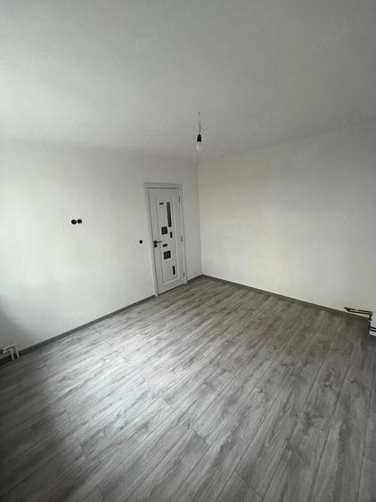 Apartament cu 3 camere decomandat în Gălăuțaș
