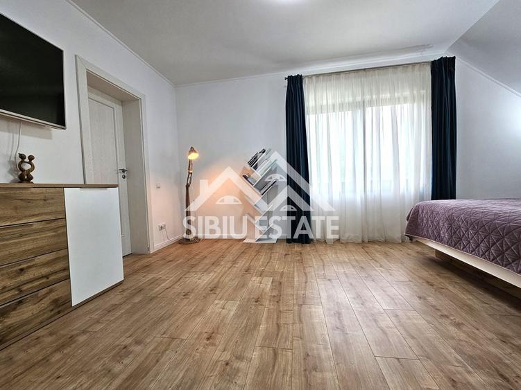 Casă individuală cu 6 camere cu Canalizare în Exterior Sud