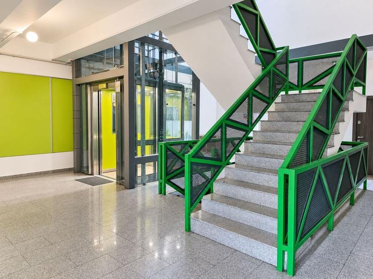Apartament cu 2 camere decomandat în Brâncoveanu