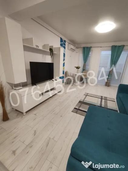 Apt. 2 cam. Central Address, bloc 2022 zona 13 Septembrie,Str. Nasaud - 7