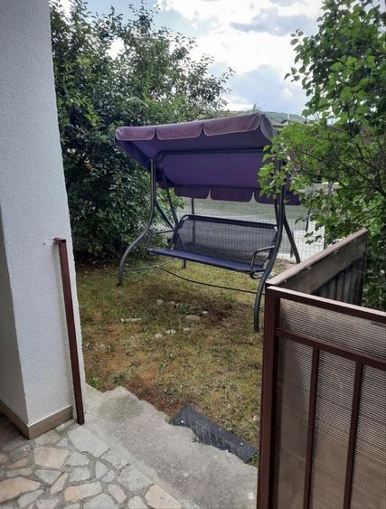 Apartament cu 3 camere decomandat în Florești