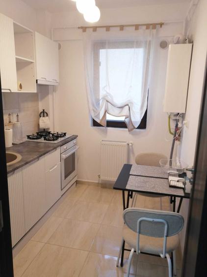 Apartament cu 2 camere decomandat în Bucium