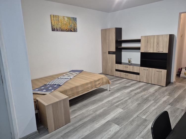 Garsonieră semidecomandată în Central