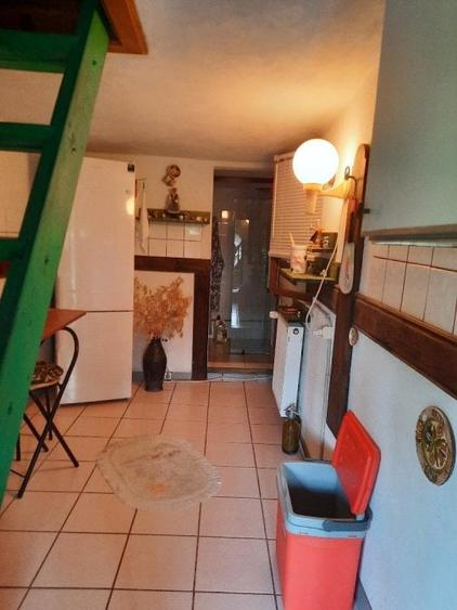 Casă cu 4 camere cu Garaj în Cocorăștii Colț