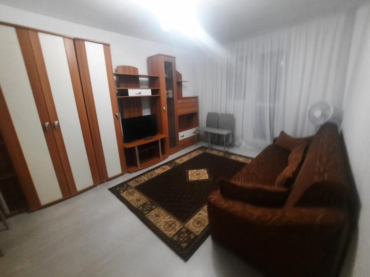 Apartament cu 2 camere decomandat în Drumul Taberei