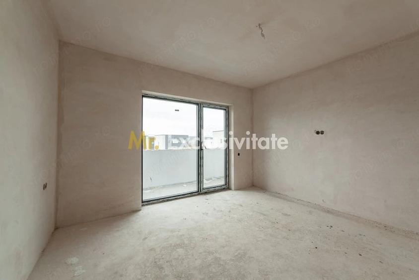 Casă cu 4 camere cu Teren 470 Mp în Micești