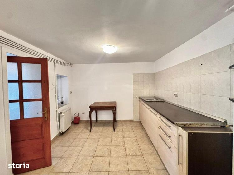 Casă cu 3 camere cu Teren 209 Mp în Giurgiului