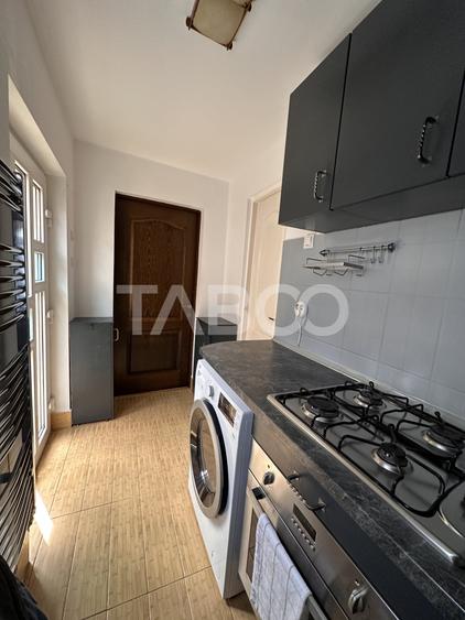 Apartament cu 5 camere semidecomandat, mobilat în Lazaret