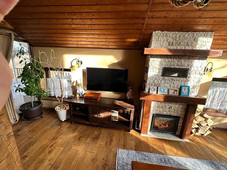 Casă cu 3 camere cu Teren 2500 Mp în Pruni
