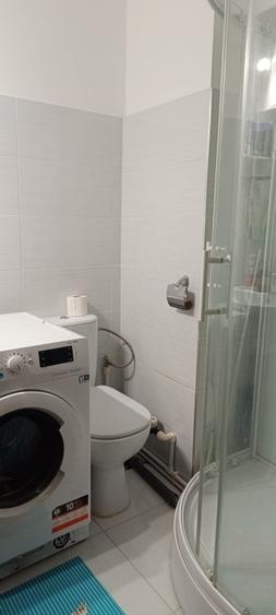Apartament cu 4 camere decomandat, mobilat în Cug