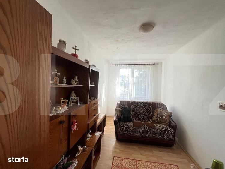 Apartament cu 3 camere semidecomandat în Central