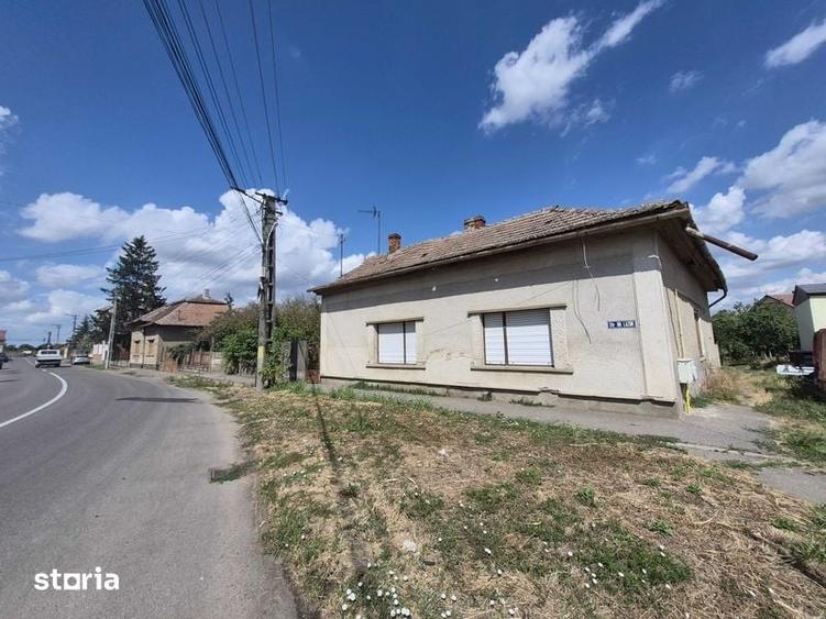 Casă cu 3 camere cu Teren 647 Mp în Central
