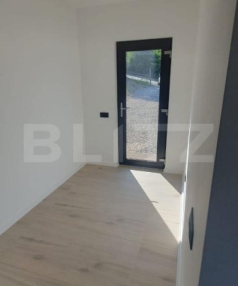 Casă cu 4 camere cu Teren 924 Mp în Central