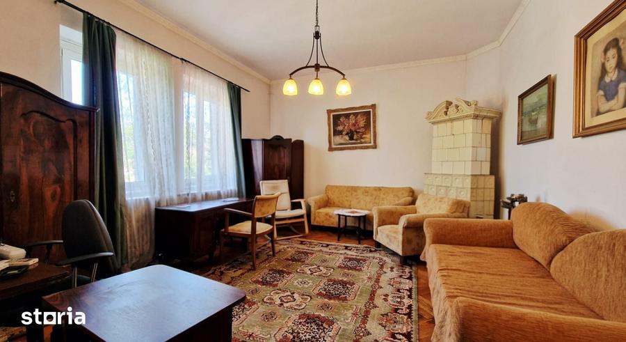 Apartament cu 5 camere în Victoriei