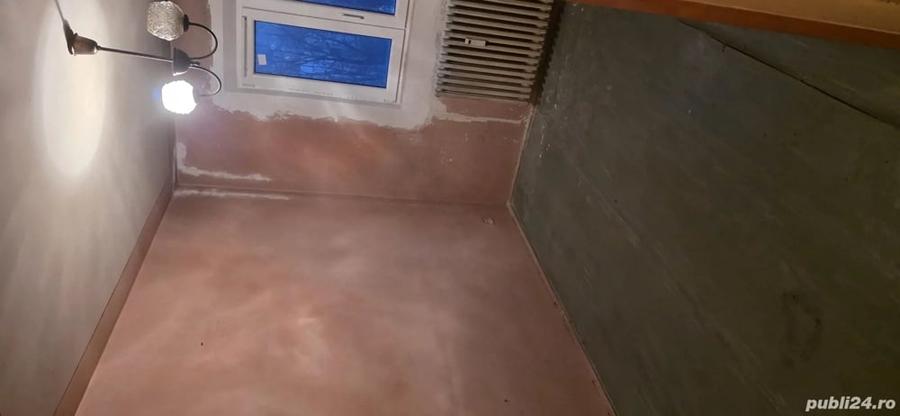 Apartament cu 3 camere semidecomandat în Titan