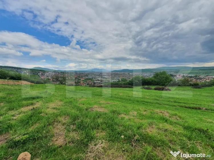 Teren de 1000 mp, în Centura