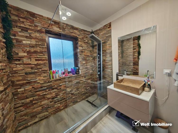 Duplex cu 4 camere cu Garaj în Florești
