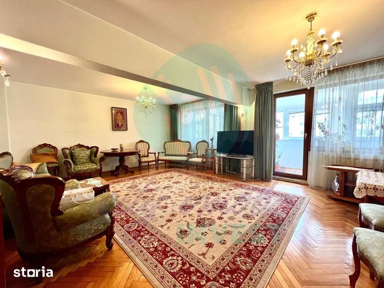 Apartament cu 4 camere decomandat, mobilat în Decebal
