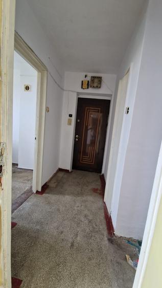 Apartament cu 2 camere semidecomandat în Măgura