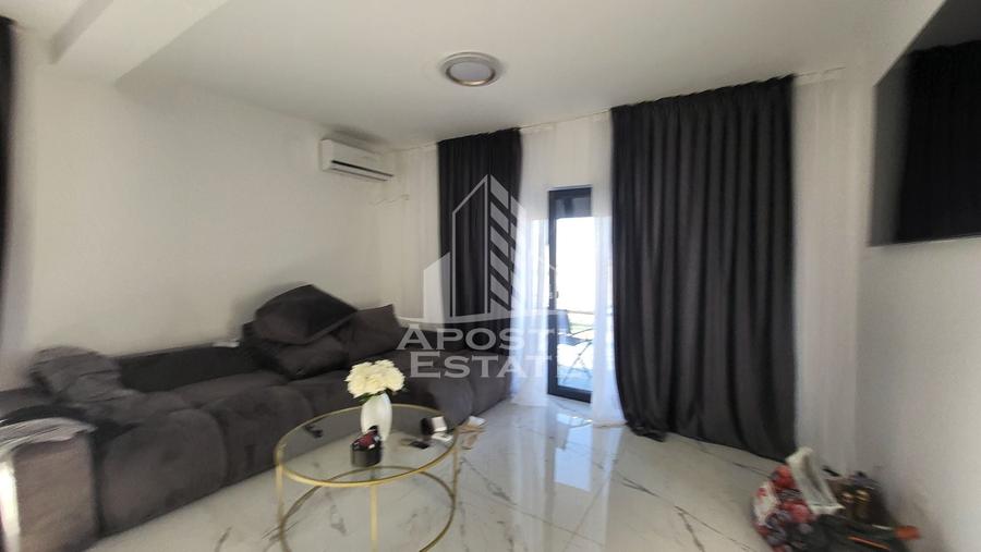 Duplex cu 4 camere cu Canalizare în Giarmata