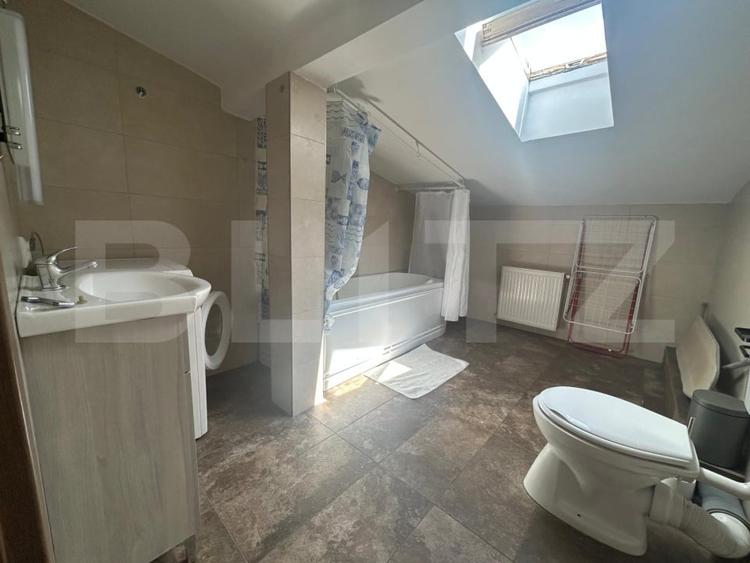 Apartament cu 2 camere semidecomandat, mobilat în Bulgaria