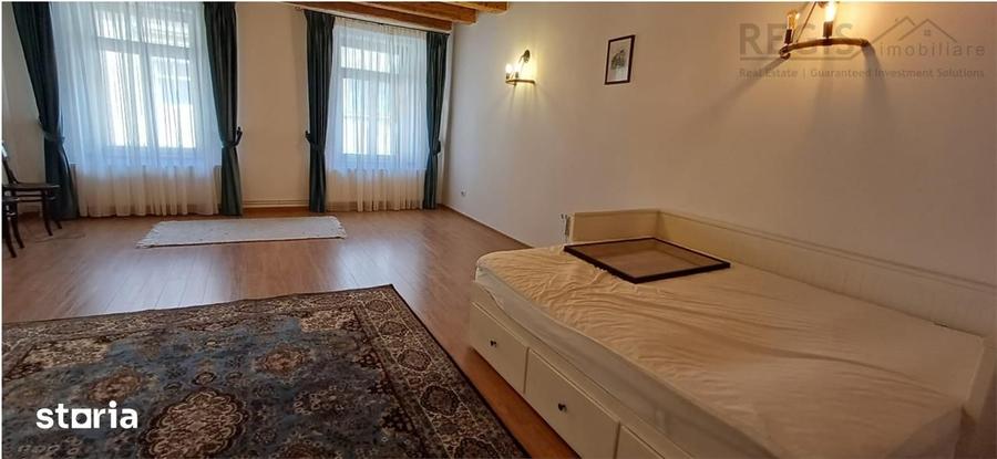 Apartament cu 3 camere, mobilat în Centrul Istoric