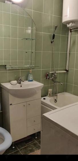 Garsonieră decomandată în Central