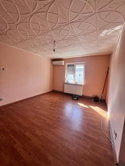 Apartament cu 2 camere decomandat în Micro 6