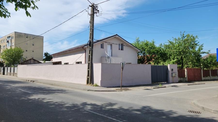 Casă individuală cu 3 camere cu Teren 316 Mp în Cloșca