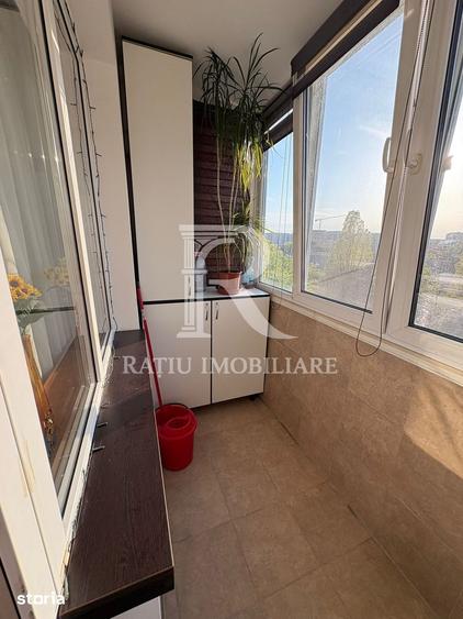Apartament cu 3 camere decomandat în Decebal