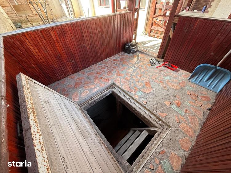Casă cu 5 camere cu Teren 197 Mp în Rahova