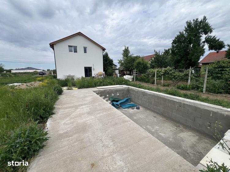 Casă cu 4 camere în Ambud