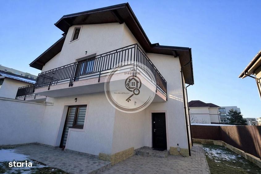 Casă cu 4 camere în Tractorul