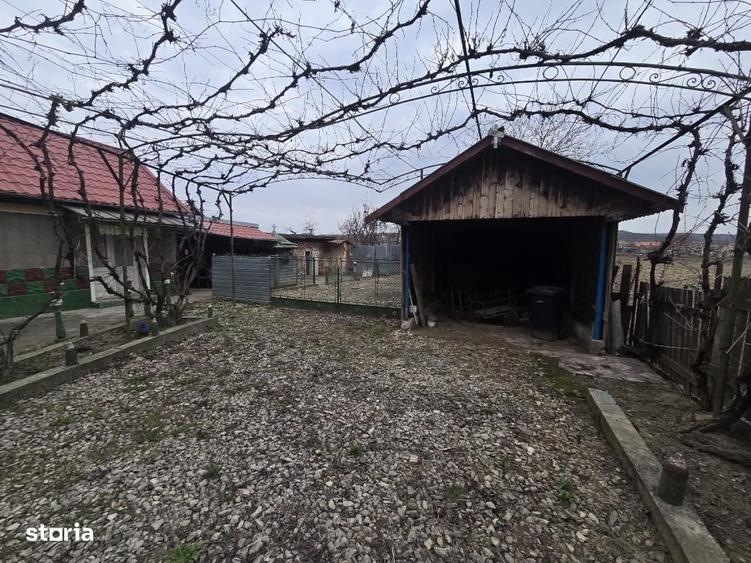 Casă cu 3 camere cu Teren 1000 Mp în Mihalț