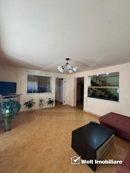 Casă individuală cu 7 camere cu Canalizare în Bună Ziua