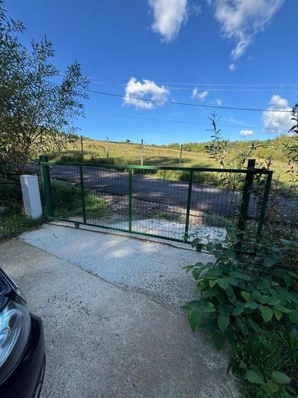 Casă individuală cu 2 camere cu Canalizare în Capul Câmpului