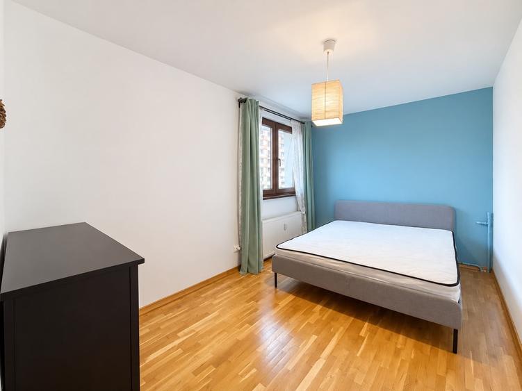 Apartament cu 3 camere în Berceni