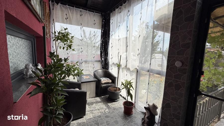 Casă cu 3 camere în Săcălășeni