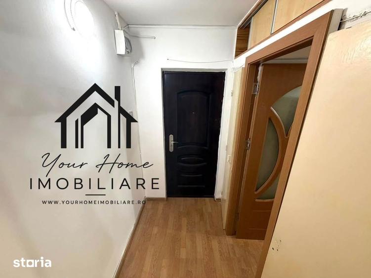 Apartament cu 2 camere semidecomandat în Craiovița Nouă