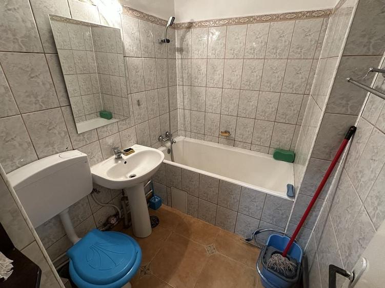 Garsonieră decomandată în Brazda lui Novac