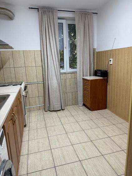 Apartament cu 2 camere decomandat în Drumul Taberei