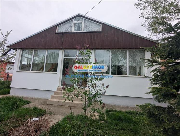 Casă cu 5 camere cu Teren 880 Mp în Snagov