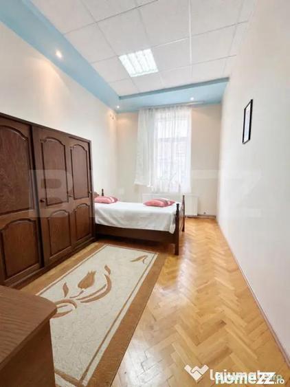 Apartament elegant cu 3 camere, situat ultracentral, la etaj - 1