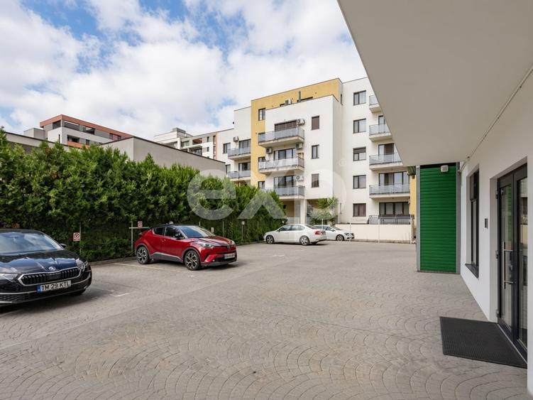 Apartament cu 3 camere în Aradului