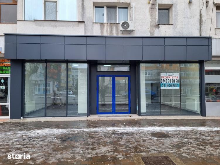 Spațiu comercial, de 66 mp, în Republicii