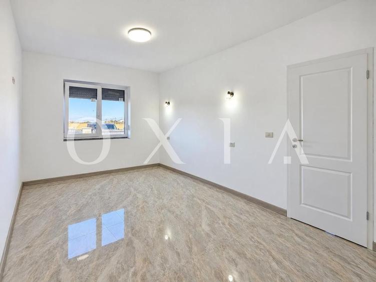 Duplex cu 4 camere cu Canalizare în Șag