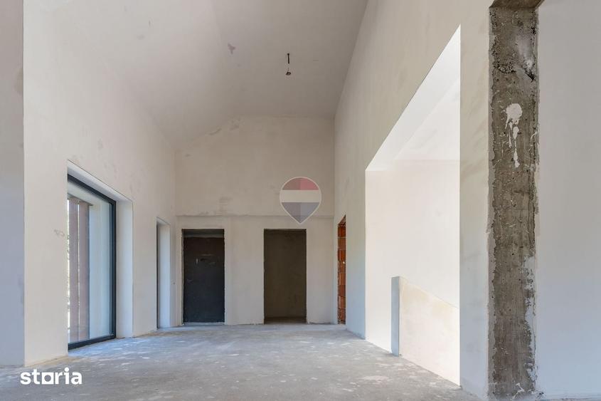 Casă cu 6 camere cu Teren 600 Mp în Feleacu