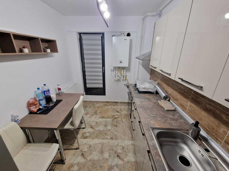 Garsonieră decomandată în Central