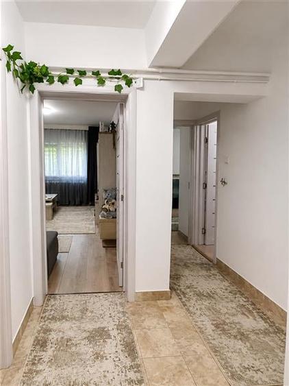 Apartament cu 3 camere decomandat, mobilat în Răcădău